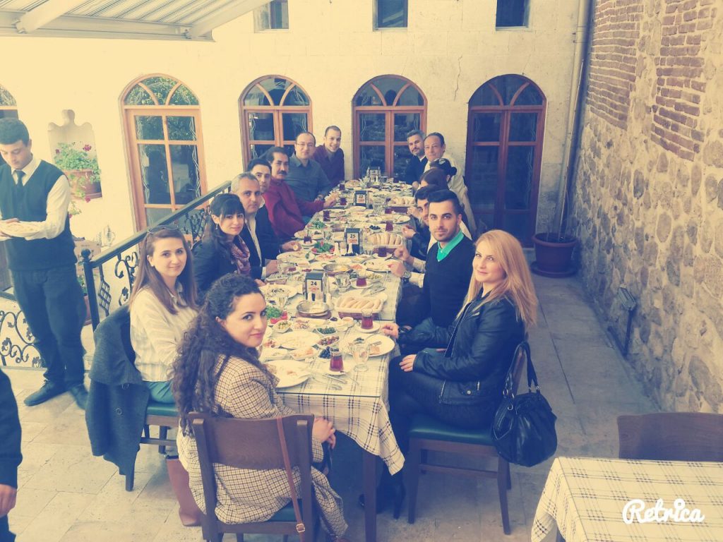 Yemekli Toplantılar